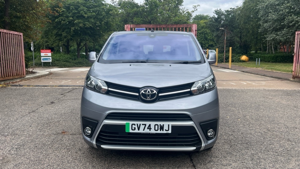 Toyota Proace Verso 50Kwh Shuttle Long Mpv Lwb 9 Seat #22