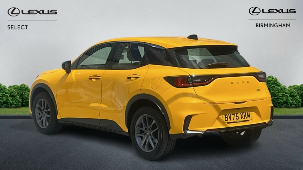 Lexus LBX 1.5 Vvt-ie Urban E-cvt Euro 6 Ss BV75XKM Yellow #2