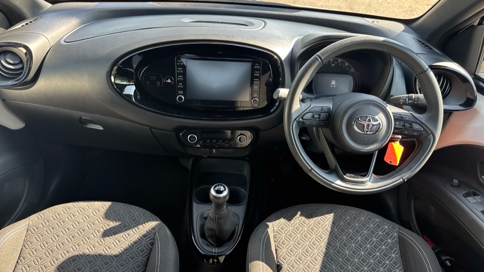 Toyota Aygo X 1.0 Vvt-i Edge Hatchback Euro 6 EK73BPV White #6