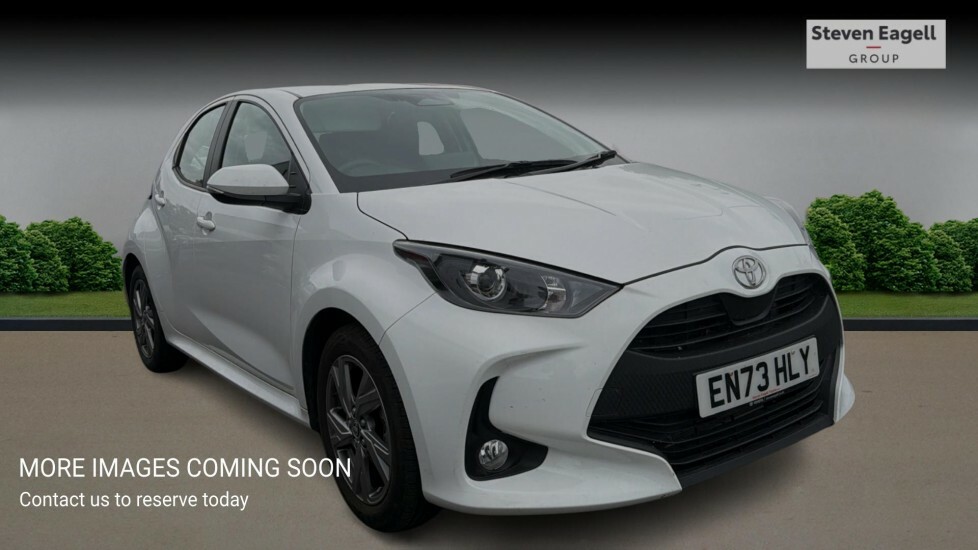 Toyota Yaris 1.5 Vvt-h Icon Hatchback Hybrid E-cvt E White