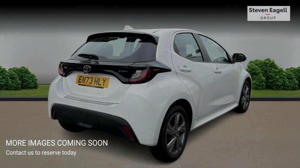 Toyota Yaris 1.5 Vvt-h Icon Hatchback Hybrid E-cvt E EN73HLY White #4