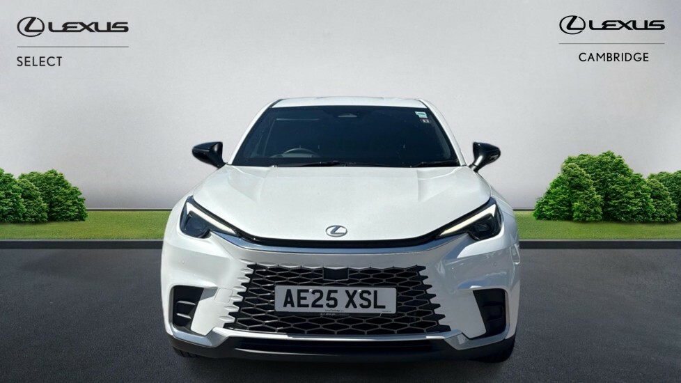 Lexus LBX 1.5 Vvt-ie Premium Plus Suv Hybrid E-cv AE25XSL White #4