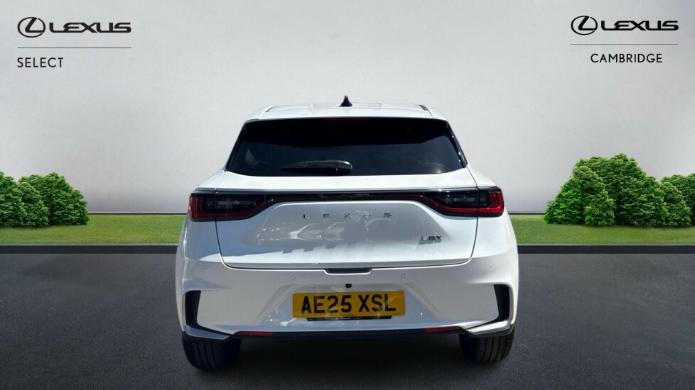 Lexus LBX 1.5 Vvt-ie Premium Plus Suv Hybrid E-cv AE25XSL White #5