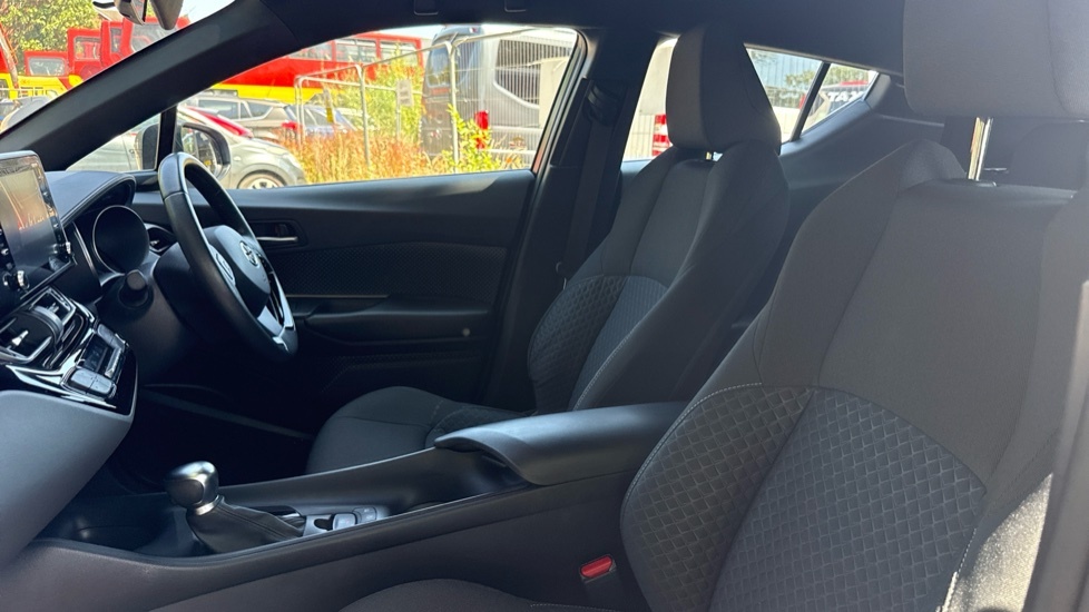 Toyota C-Hr 1.8 Vvt-h Icon Cvt Euro 6 Ss Silver #5