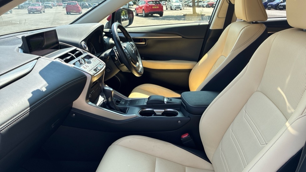 Lexus NX 2.5 300H Gpf E-cvt 4Wd Euro 6 Ss Red #6