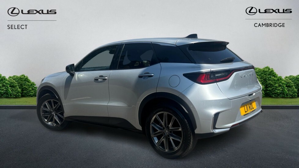 Lexus LBX 1.5 Vvt-ie Takumi Suv Hybrid E-cvt Euro AK24YUA Silver #2