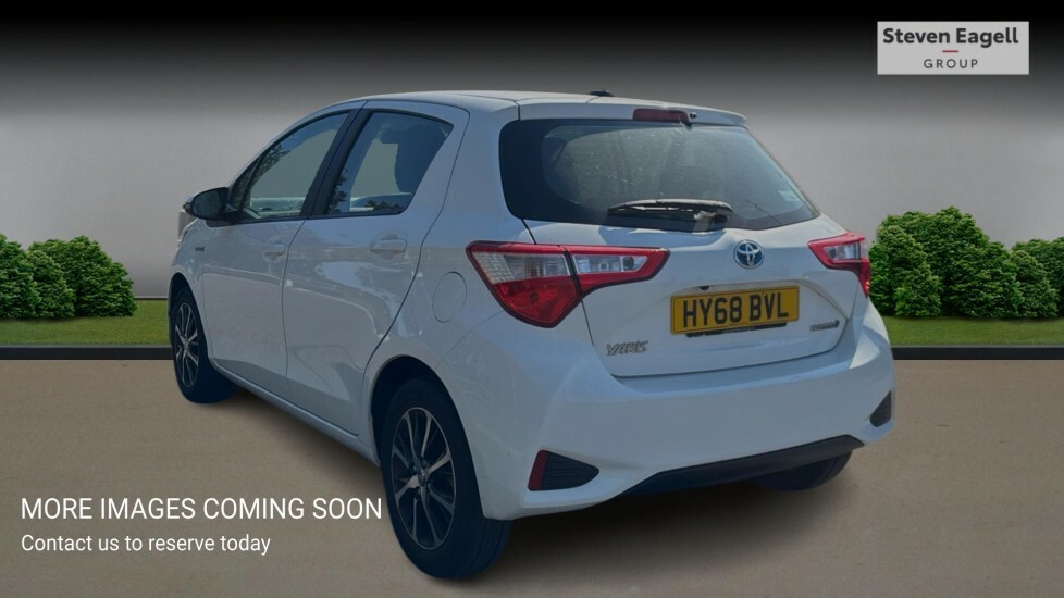 Toyota Yaris 1.5 Vvt-h Icon Tech E-cvt Euro 6 Ss HY68BVL White #2