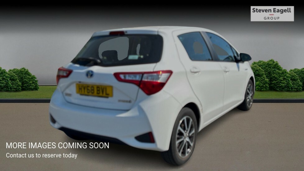 Toyota Yaris 1.5 Vvt-h Icon Tech E-cvt Euro 6 Ss HY68BVL White #4