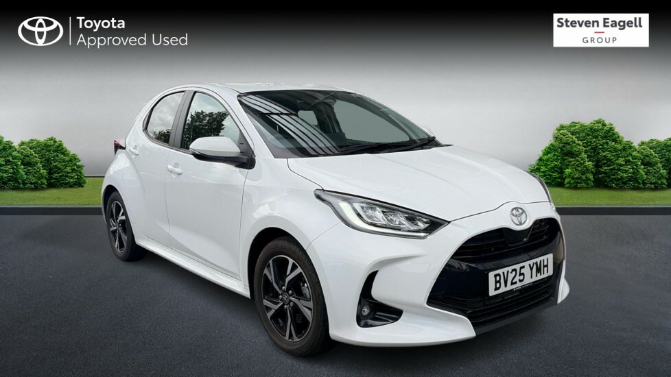 Toyota Yaris 1.5 Vvt-h Design E-cvt Euro 6 Ss White