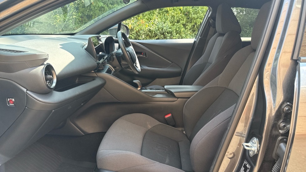 Toyota C-Hr 1.8 Vvt-h Design Suv Hybrid Cvt Euro 6 FL75OXE Grey #5