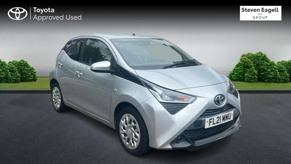 Toyota Aygo 1.0 Vvt-i X-play Euro 6 Safety Sense Silver