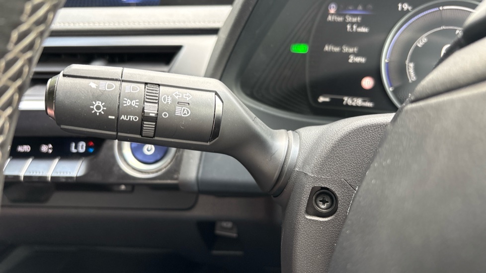 Lexus UX 250H 2.0 F-sport Design Cvt Black #33