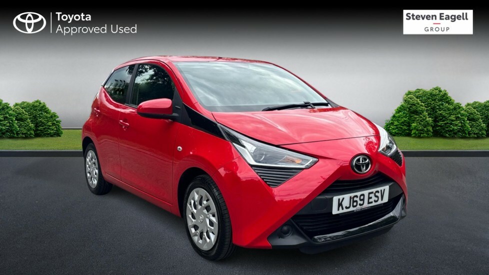 Toyota Aygo 1.0 Vvt-i X-play Hatchback Euro Red