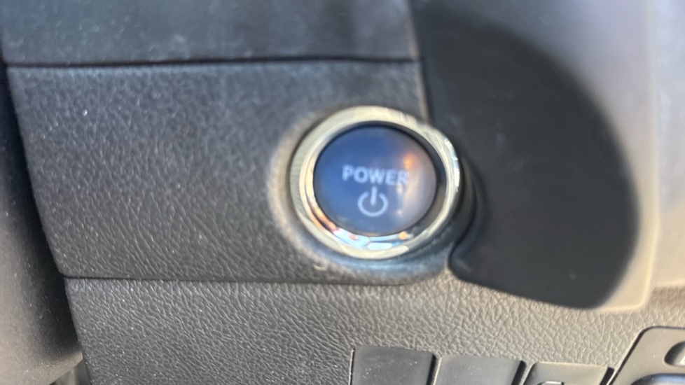 Toyota Auris 1.6 V-matic Icon Euro 5 Red #16