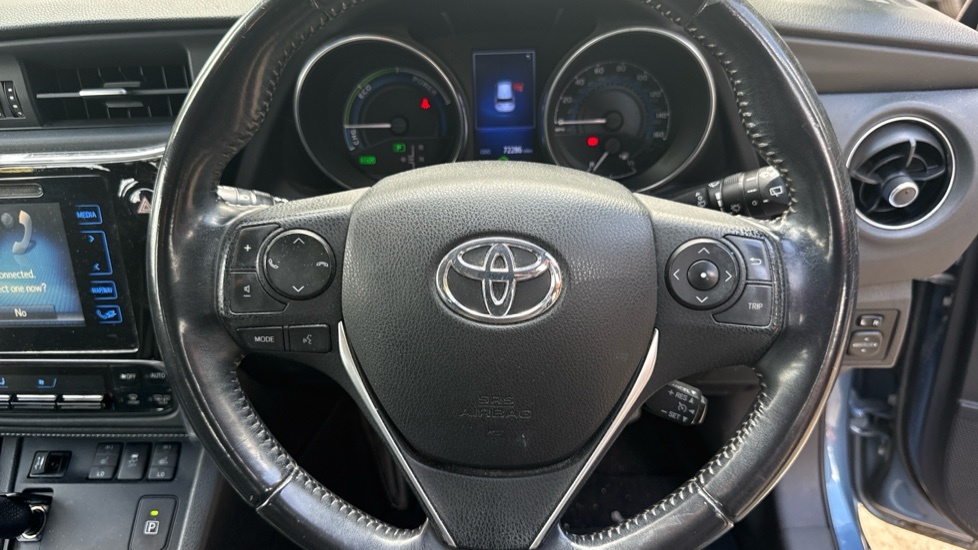 Toyota Auris 1.6 V-matic Icon Euro 5 Red #10