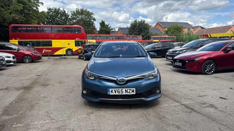 Toyota Auris 1.6 V-matic Icon Euro 5 Red #22