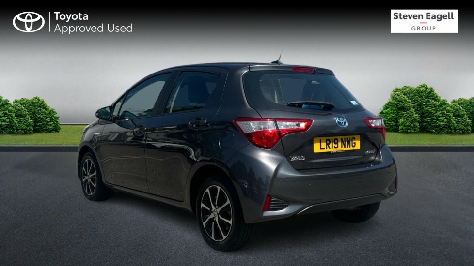 Toyota Yaris 1.5 Vvt-h Icon Tech E-cvt Euro 6 Ss LR19NWG Grey #4