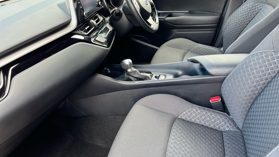 Toyota C-Hr 1.8 Vvt-h Icon Cvt Euro 6 Ss Grey #5