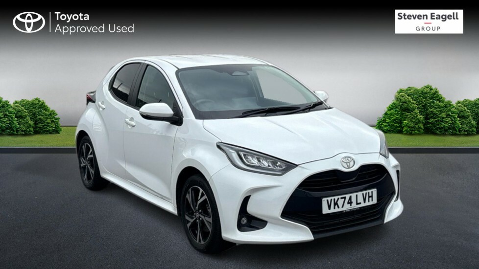 Toyota Yaris 1.5 Vvt-h Design E-cvt Euro 6 Ss White