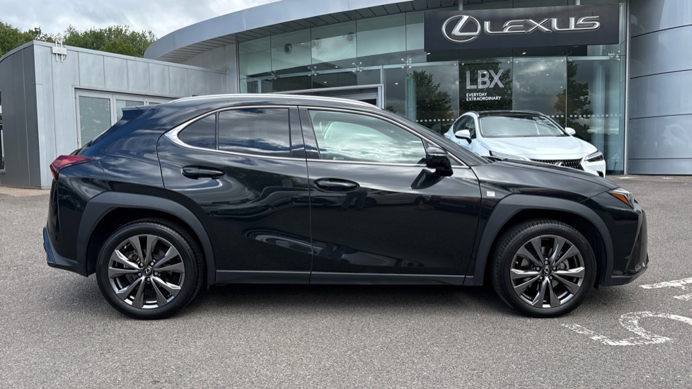Lexus UX 250H 2.0 F-sport Design Cvt Black #23