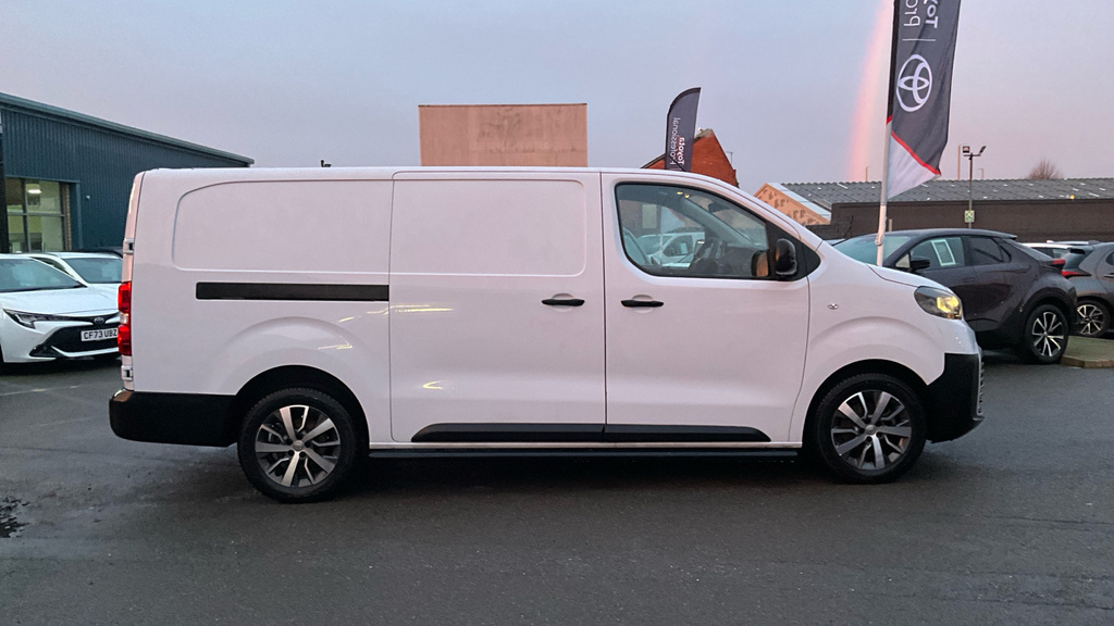 Toyota PROACE 100Kw Icon 50Kwh Van White #16