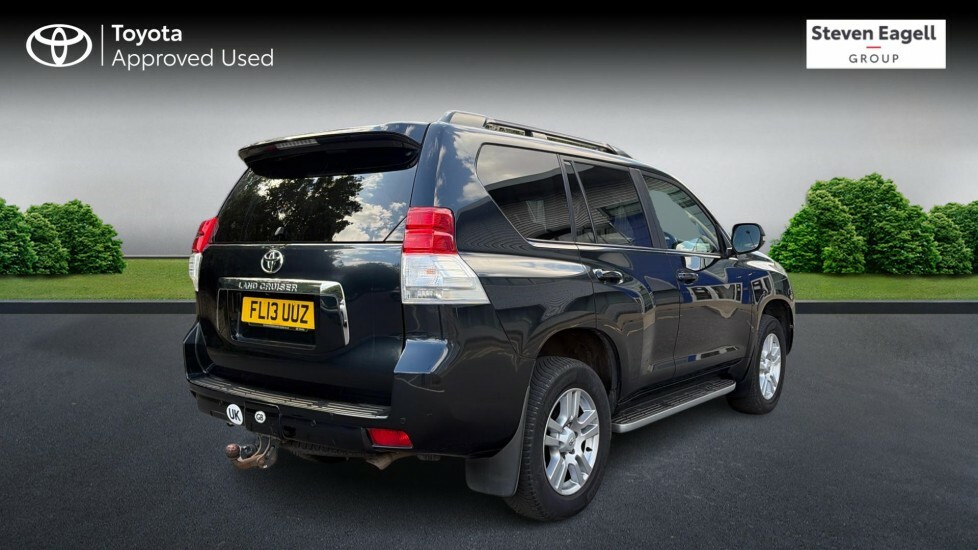 Toyota Land Cruiser 3L Lc5 White #2