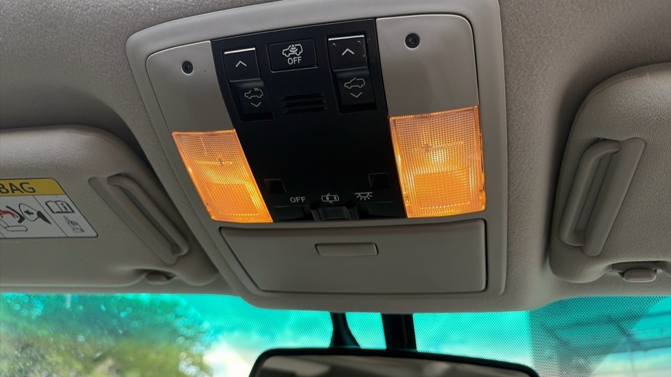 Toyota Land Cruiser 3L Lc5 White #35