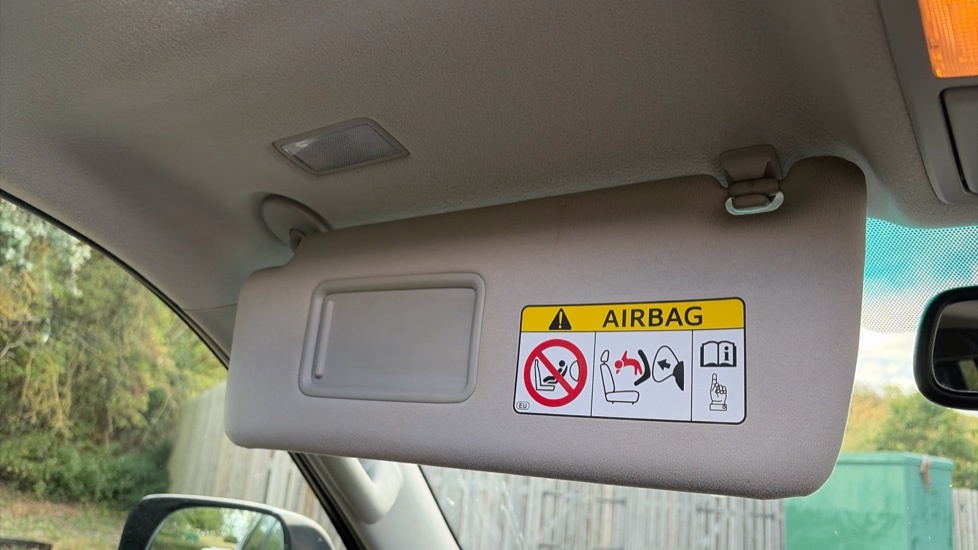 Toyota Land Cruiser 3L Lc5 White #37