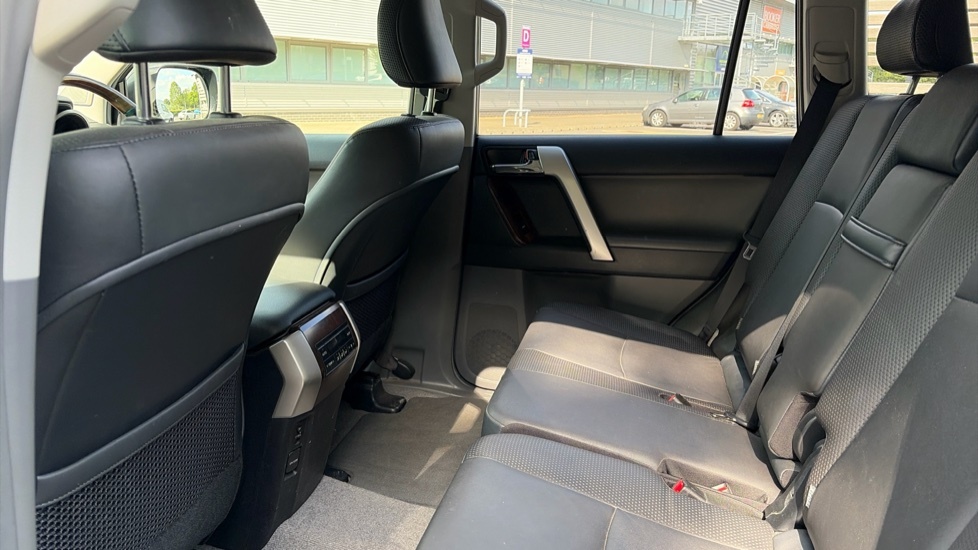 Toyota Land Cruiser 3L Lc5 White #15