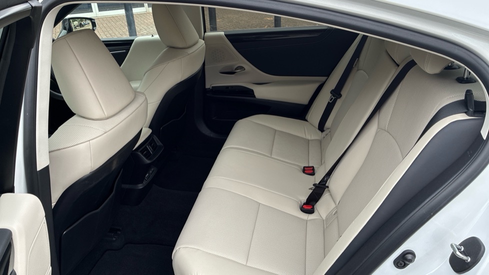 Lexus ES 2.5 300H E-cvt Euro 6 Ss Blue #19