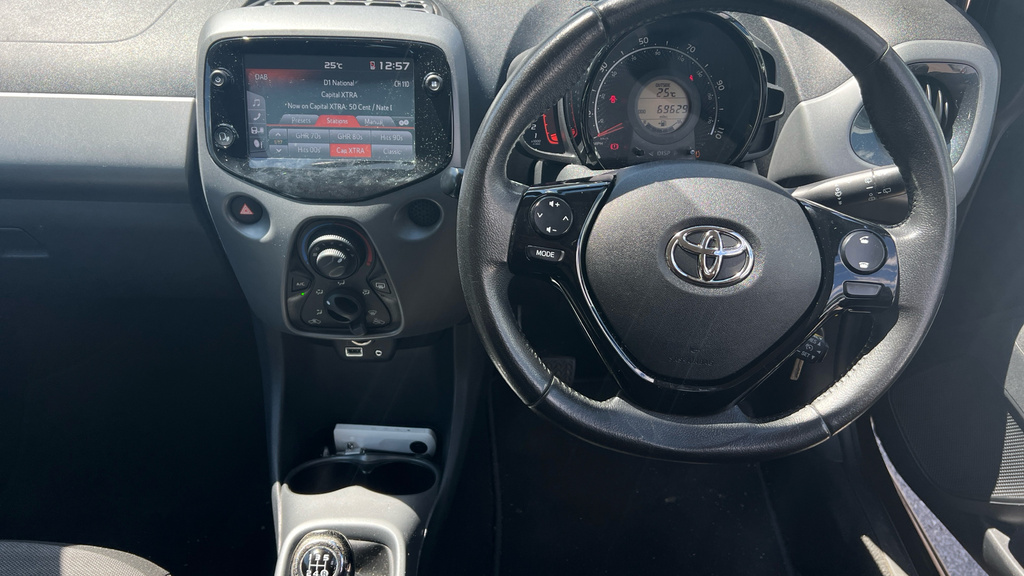 Toyota Aygo 1.0 Vvt-i X-play Euro 6 GJ20VWF Grey #6
