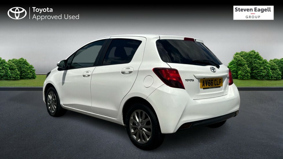 Toyota Yaris 1.33 Dual Vvt-i Icon Euro 6 AV66CLF White #4