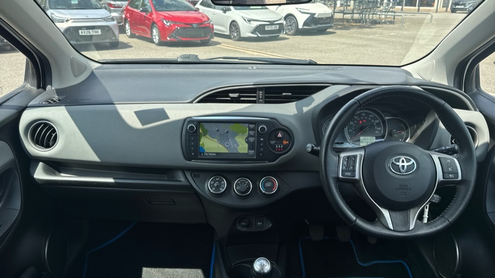 Toyota Yaris 1.33 Dual Vvt-i Icon Euro 6 AV66CLF White #6