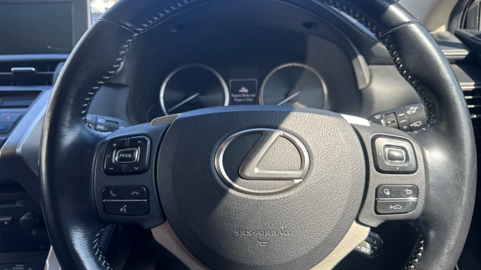 Lexus NX 4X4 2.5 F Sport E-cvt 4Wd Euro 6 Ss 20161 White #11
