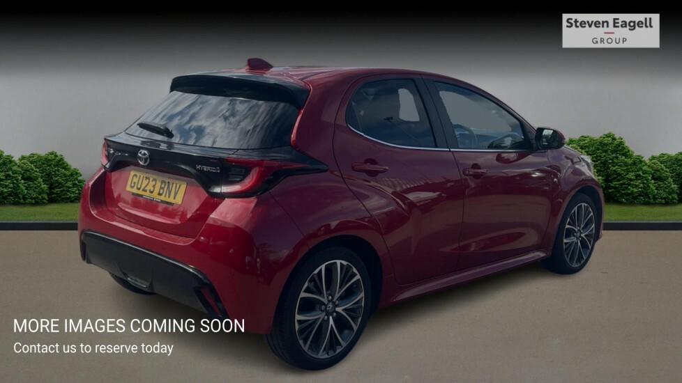 Toyota Yaris 1.5 Hybrid Design Cvt Hatchback Silver #4