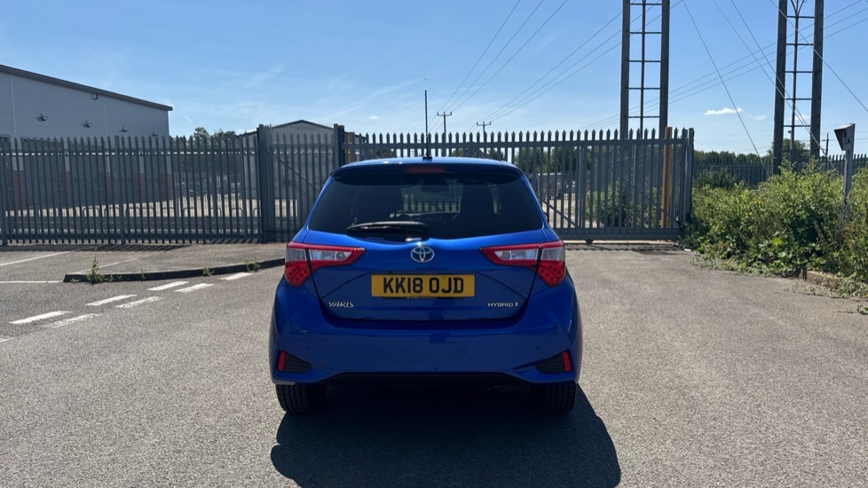 Toyota Yaris Hatchback 1.5 Vvt-h Icon 201867 White #26