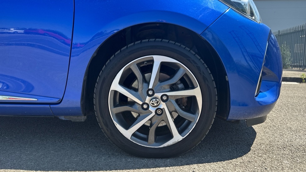 Toyota Yaris Hatchback 1.5 Vvt-h Icon 201867 White #25