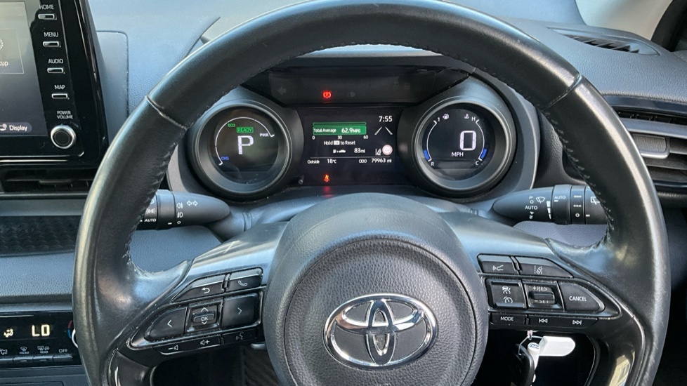 Toyota Yaris 1.5 Vvt-i Icon 5-Dr White #11