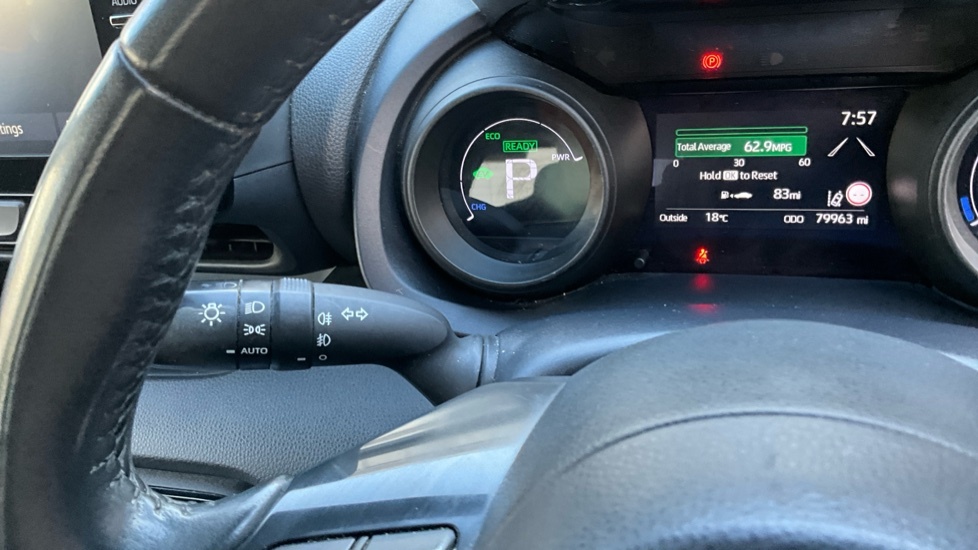 Toyota Yaris 1.5 Vvt-i Icon 5-Dr White #31