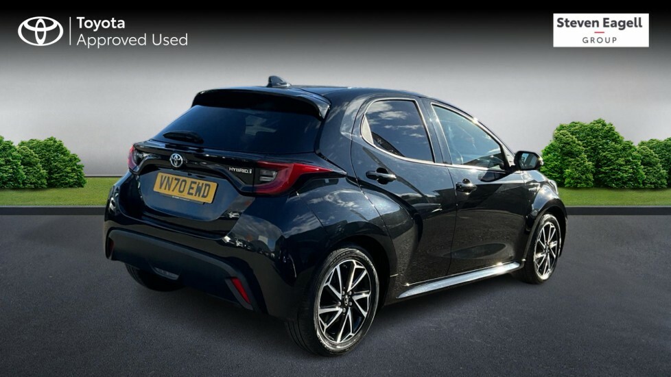 Toyota Yaris 1.5 Vvt-h Design E-cvt Euro 6 Ss Black #2
