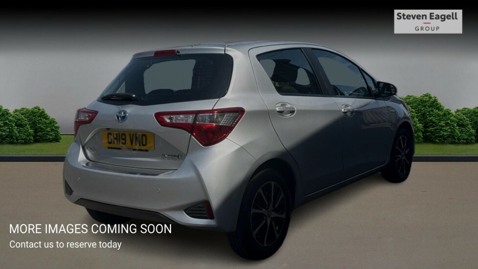 Toyota Yaris Yaris Icon Tech Vvt-i Hev Cvt Grey #4