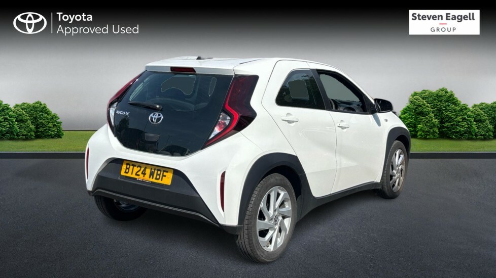 Toyota Aygo X 1.0 Vvt-i Pure Euro 6 Ss White #2