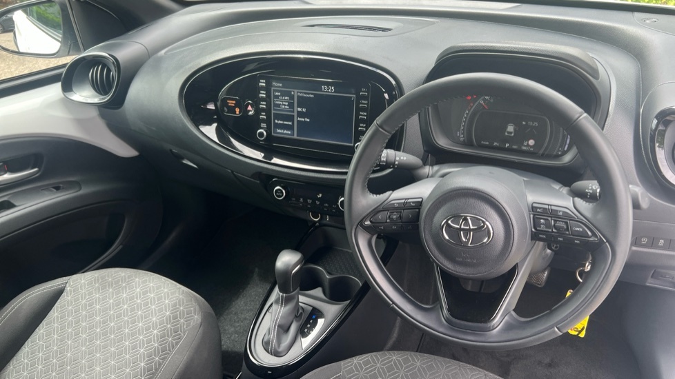 Toyota Aygo X 1.0 Vvt-i Edge X-shift Euro 6 Ss White #6