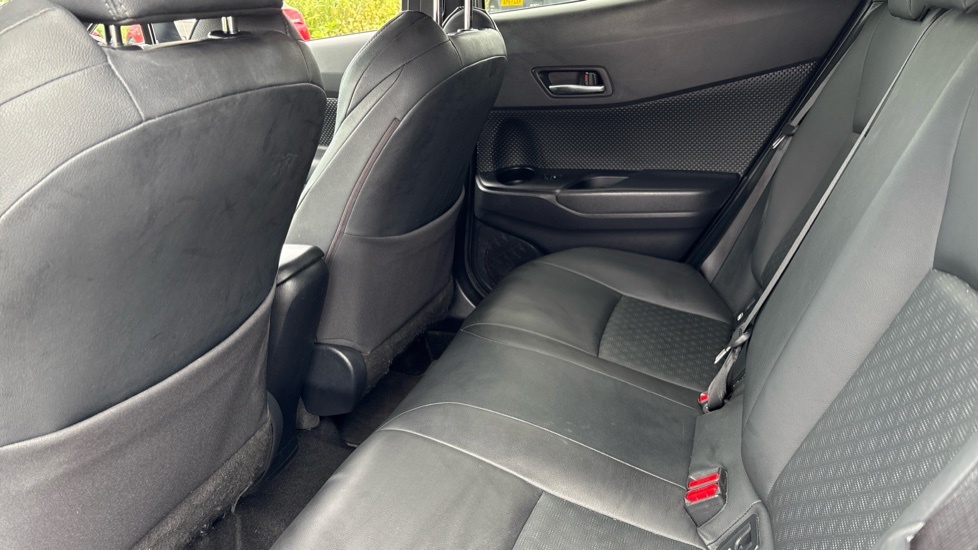 Toyota C-Hr 1.8 Vvt-h Dynamic Cvt Euro 6 Ss Grey #15