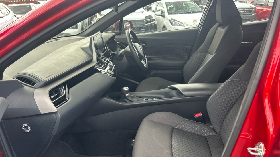 Toyota C-Hr 1.8 Vvt-h Icon Cvt Euro 6 Ss Red #5