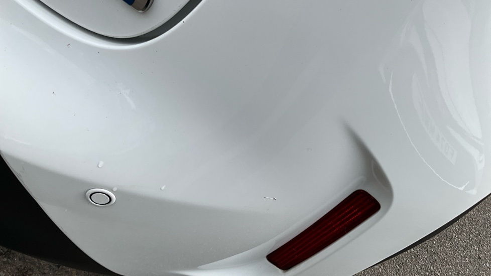 Toyota Yaris Cross Design White #31