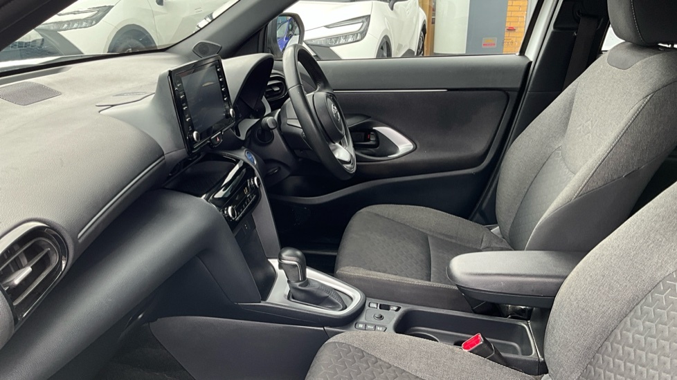 Toyota Yaris Cross 1.5 Vvt-h Design E-cvt Euro 6 Ss White #5