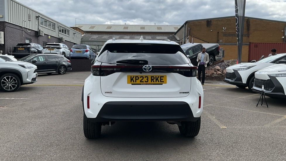 Toyota Yaris Cross Design White #26