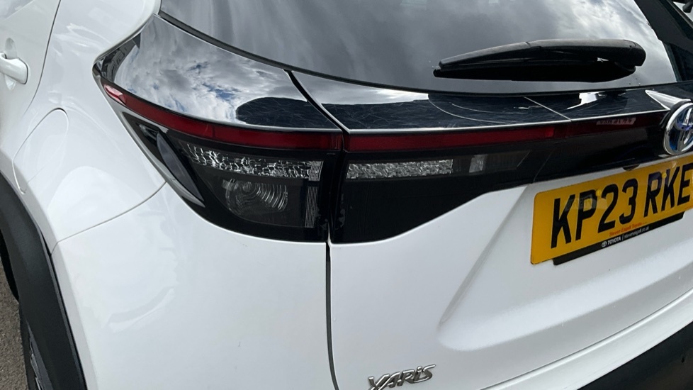 Toyota Yaris Cross Design White #21