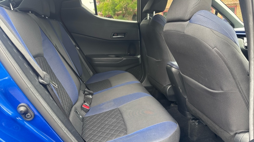 Toyota C-Hr C-hr Icon Hev Cvt Grey #8